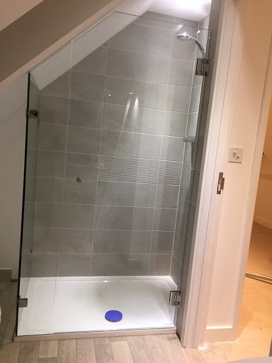 Change bathtub shower Stockport