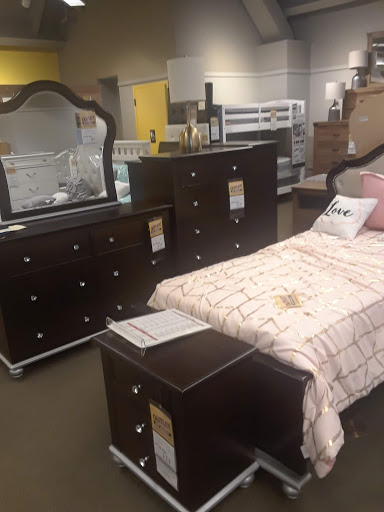 Furniture Store «Art Van Furniture - Dearborn», reviews and photos, 15701 Market Dr, Dearborn, MI 48126, USA