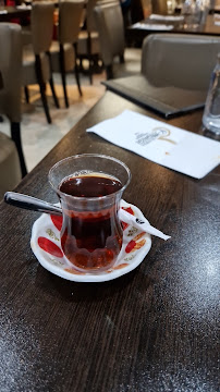 Thé turc du Restaurant turc Élysées Ottoman PERA à Paris - n°1
