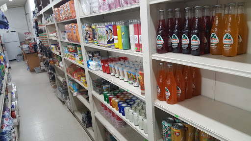 Grocery Store «Miles Market», reviews and photos, 396 Miles Ave, Yuba City, CA 95991, USA