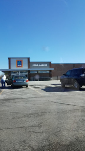 Supermarket «ALDI», reviews and photos, 465 Charles H Dimmock Pkwy, Colonial Heights, VA 23834, USA