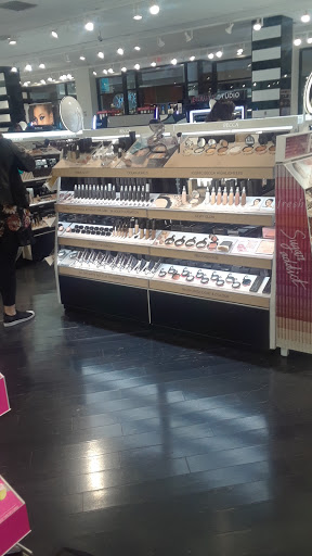 Cosmetics Store «SEPHORA», reviews and photos, 30 Mall Dr W, Jersey City, NJ 07310, USA