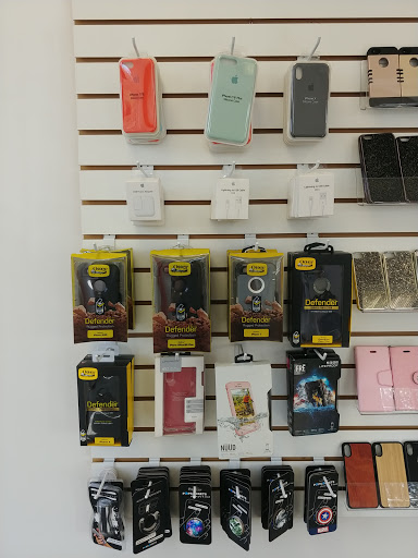 Cell Phone Store «Cellairis», reviews and photos, 1570 Old Alabama Rd #201, Roswell, GA 30076, USA