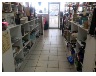 Used Book Store «Goodwill Central Texas - Bee Caves Attended Donation Center», reviews and photos, 12400 TX-71, Bee Cave, TX 78738, USA