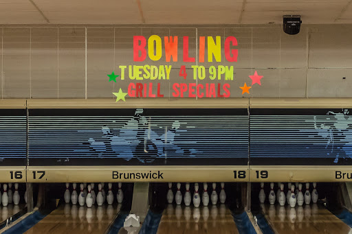 Bowling Alley «Quonset Lanes», reviews and photos, 2004 N Truman Blvd, Crystal City, MO 63019, USA