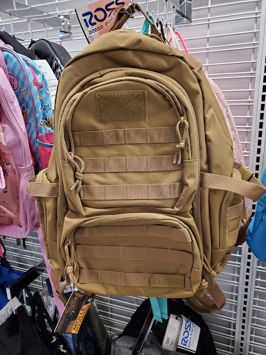 Shopping Mall «Vacaville Commons Shopping Center», reviews and photos, 2098 Harbison Dr, Vacaville, CA 95687, USA