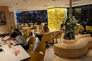 L'Occitane Café Shibuya image