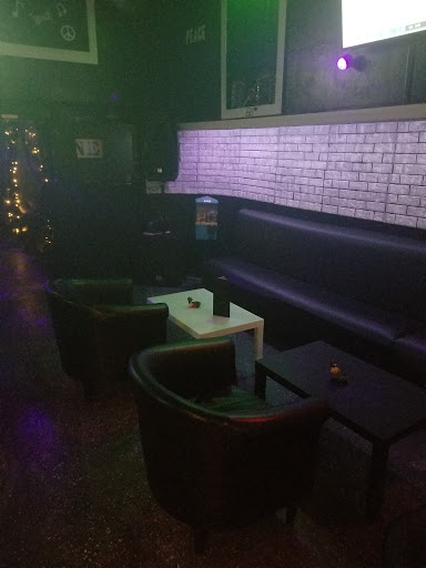Q Hookah Lounge