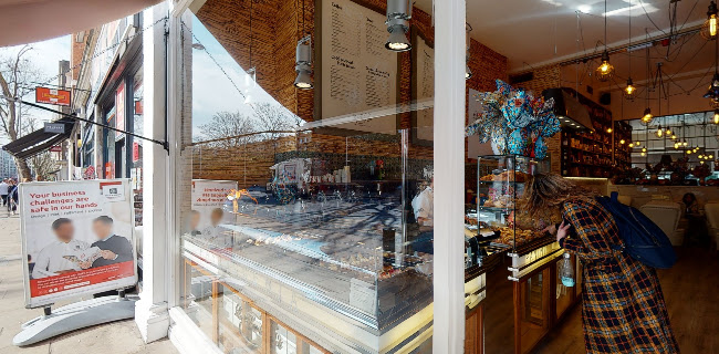 Reviews of La Piccola Deli Pasticceria in London - Bakery