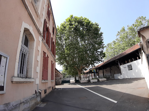 École primaire École primaire Debussy Saint-Chamond