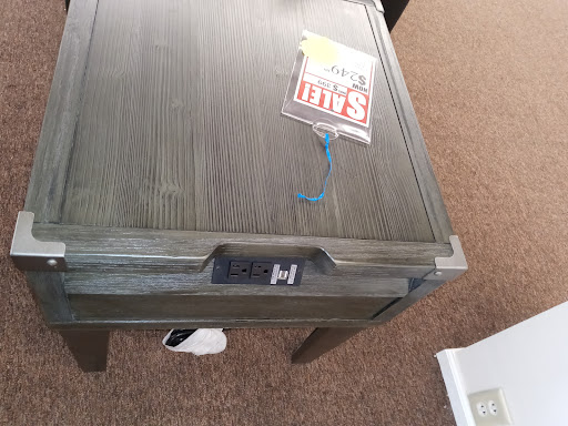 Furniture Store «Muncie Furniture Outlet», reviews and photos, 1010 E 29th St, Muncie, IN 47302, USA