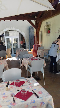 Atmosphère du Restaurant français l auberge de l abbaye à Sorde-l'Abbaye - n°2