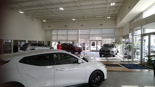 Hyundai Dealer «Fox Hyundai», reviews and photos, 4141 28th St SE, Grand Rapids, MI 49512, USA