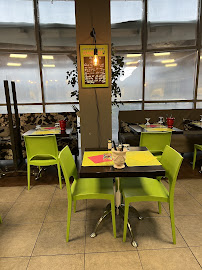 Atmosphère du Restaurant Espace 242chez les jumelles à Méjannes-lès-Alès - n°4