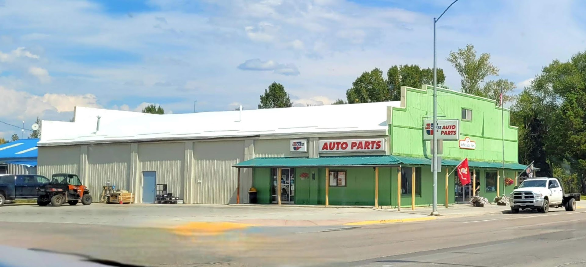 Auto parts store In Pinedale WY 