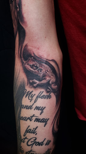 Beauty Salon «Karisma Full Service Beauty Salon», reviews and photos, 1096 Commercial Way, Spring Hill, FL 34606, USA