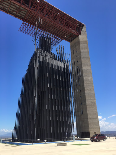 Monumento Manto de María Divina Pastora