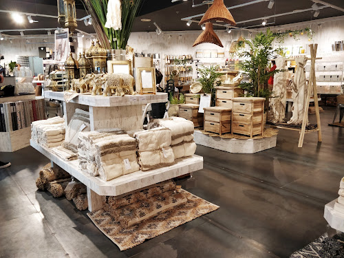 Magasin d'ameublement et de décoration muy mucho Epagny Metz-Tessy