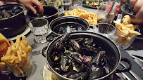 Moules-frites du Restaurant français Le Café du Progrès à Bormes-les-Mimosas - n°1