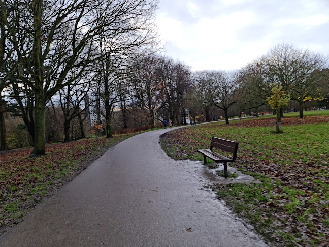 Comments and reviews of Woodthorpe Grange Park