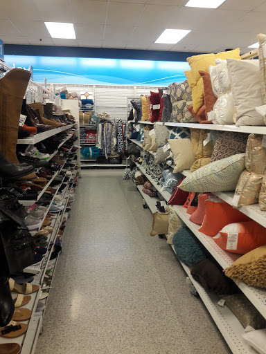 Clothing Store «Ross Dress for Less», reviews and photos, 8770 Washington Blvd, Pico Rivera, CA 90660, USA