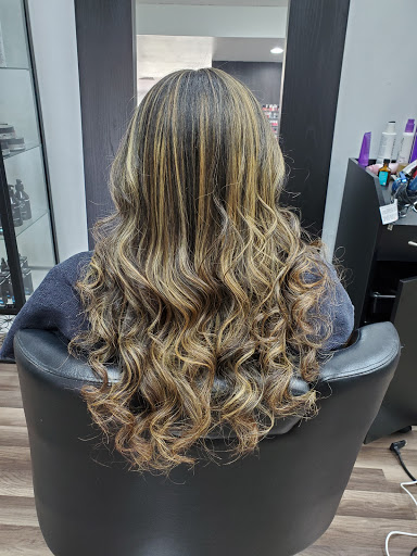 Hair Salon «Tropical Trend Hair Salon», reviews and photos, 996 Middle St, Weymouth, MA 02188, USA