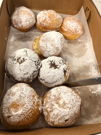 Donut Shop «Lee Donuts», reviews and photos, 124 Peterson Rd, Libertyville, IL 60048, USA