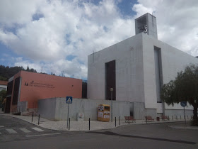 Igreja Paroquial do Divino Espírito Santo da Vila Nova