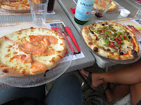 Pizza du Pizzeria La Terrasse à Camiers - n°4