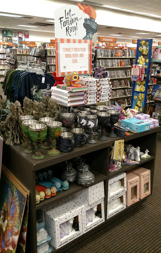 Used Book Store «2nd & Charles», reviews and photos, 3525 Ross Clark Cir #300, Dothan, AL 36303, USA