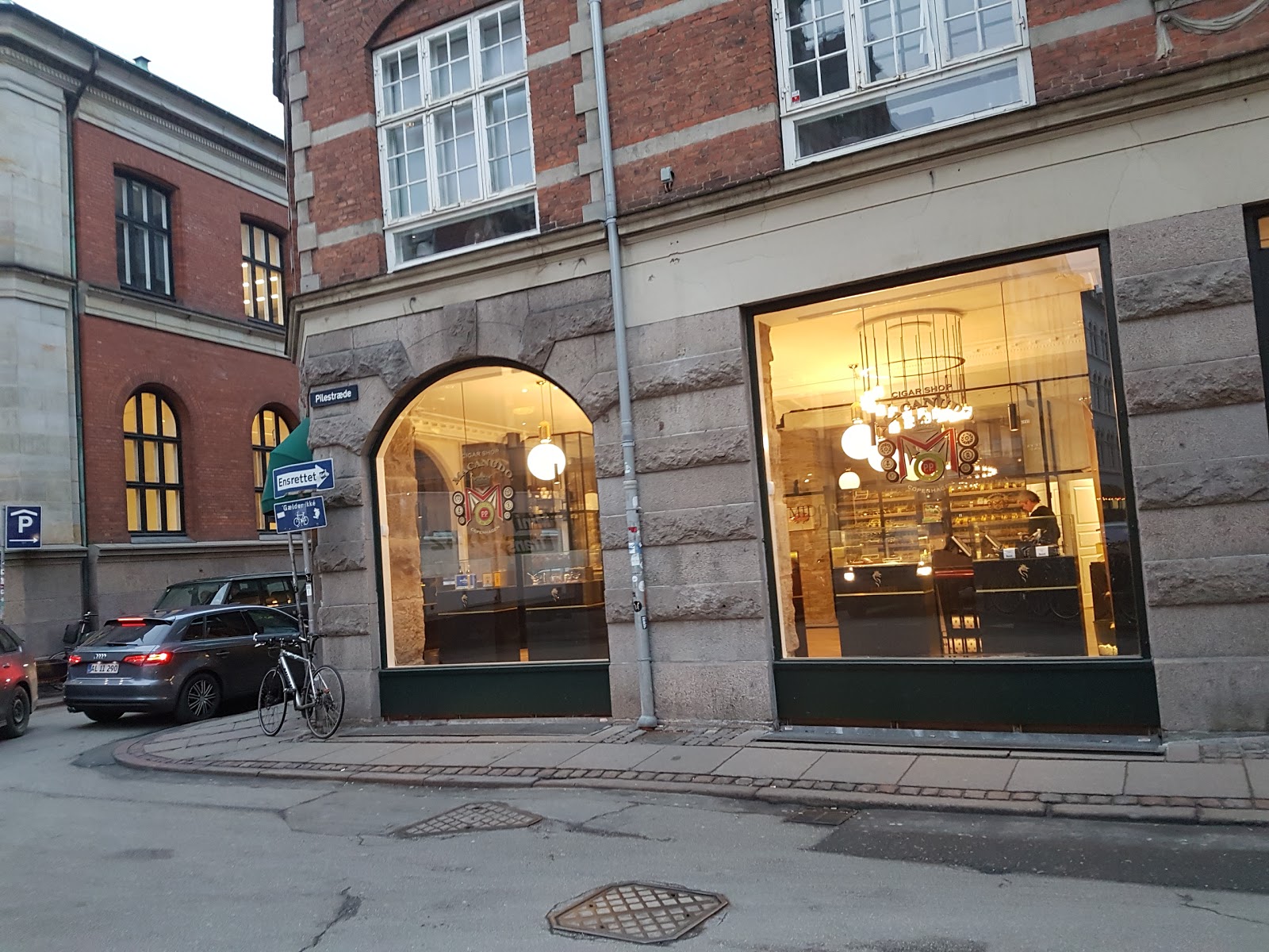 Macanudo Photo, Copenhagen, Denmark, Bar