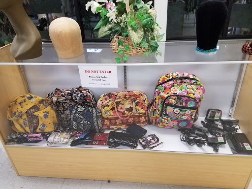 Thrift Store «The Salvation Army Family Store & Donation Center», reviews and photos, 5875 Middlebelt Rd, Romulus, MI 48174, USA