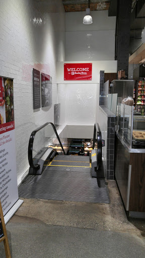 Supermarket «Roche Bros.», reviews and photos, 8 Summer St, Boston, MA 02110, USA
