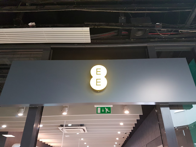 EE - Cell phone store