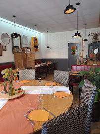 Atmosphère du Restaurant français Café-Restaurant L'Or Ange à Perrigny - n°3