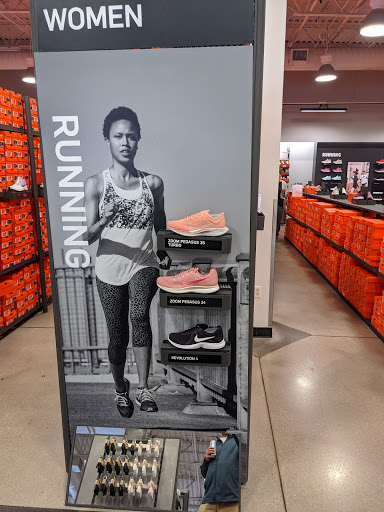 Clothing Store «Nike Factory Store», reviews and photos, 10801 Corkscrew Rd D-177, Estero, FL 33928, USA