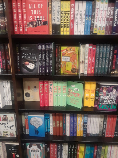 Barnes & Noble image