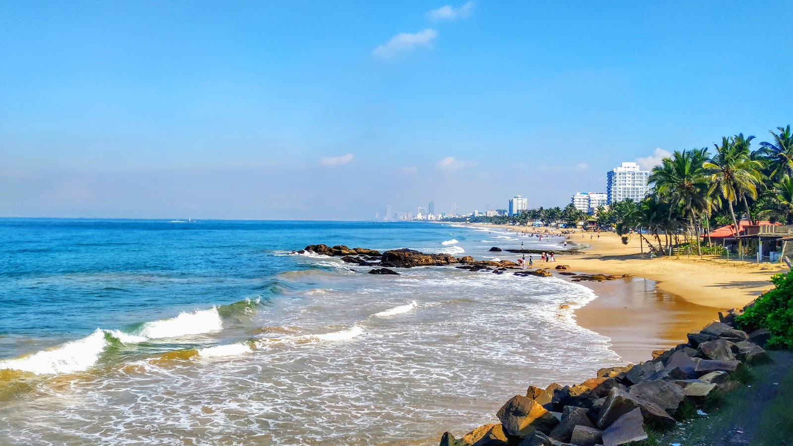 Mount Laviniya Beach photo #9