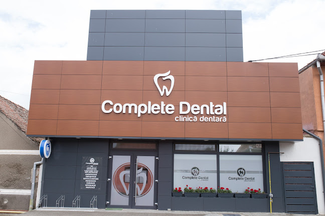 Complete Dental Teius - Dentist