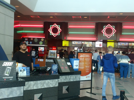 Movie Theater «AMC Showplace Terre Haute 12», reviews and photos, 3153 S 3rd Pl, Terre Haute, IN 47802, USA