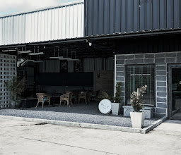 Brew up cafe // car wash photo