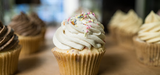 Natural Foods Store «Benefit Your Life Gluten Free Market and Bakery», reviews and photos, 620 N Campbell Station Rd #24, Knoxville, TN 37934, USA