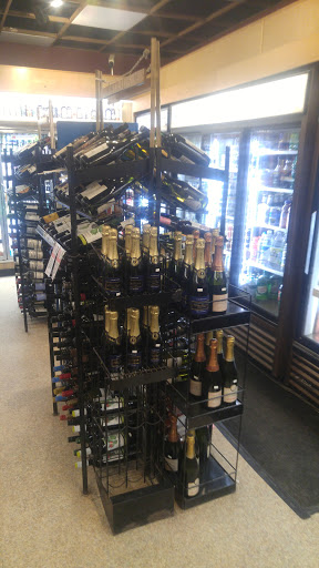 Liquor Store «Dana Hill Liquors - Central Square», reviews and photos, 910 Massachusetts Ave, Cambridge, MA 02139, USA
