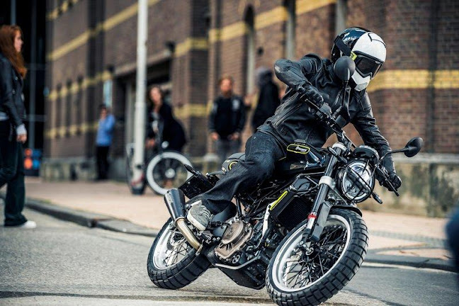 Opiniones de PRO RACING en Quito - Tienda de motocicletas