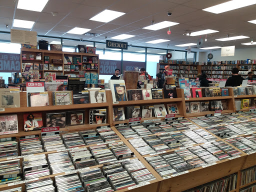 Book Store «Half Price Books», reviews and photos, 5605 Touhy Ave, Niles, IL 60714, USA