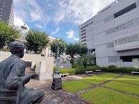 アルブレヒト・フォン・ローレツ像