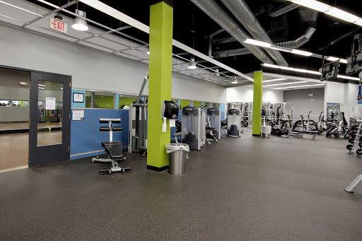 Health Club «Onelife Fitness - Gainesville Express Gym», reviews and photos, 7500 Limestone Dr, Gainesville, VA 20155, USA