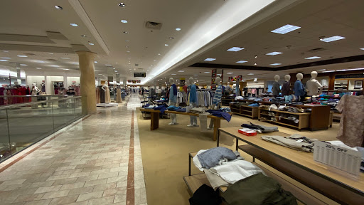 Department Store «Lord & Taylor», reviews and photos, 5065 Main St, Trumbull, CT 06611, USA