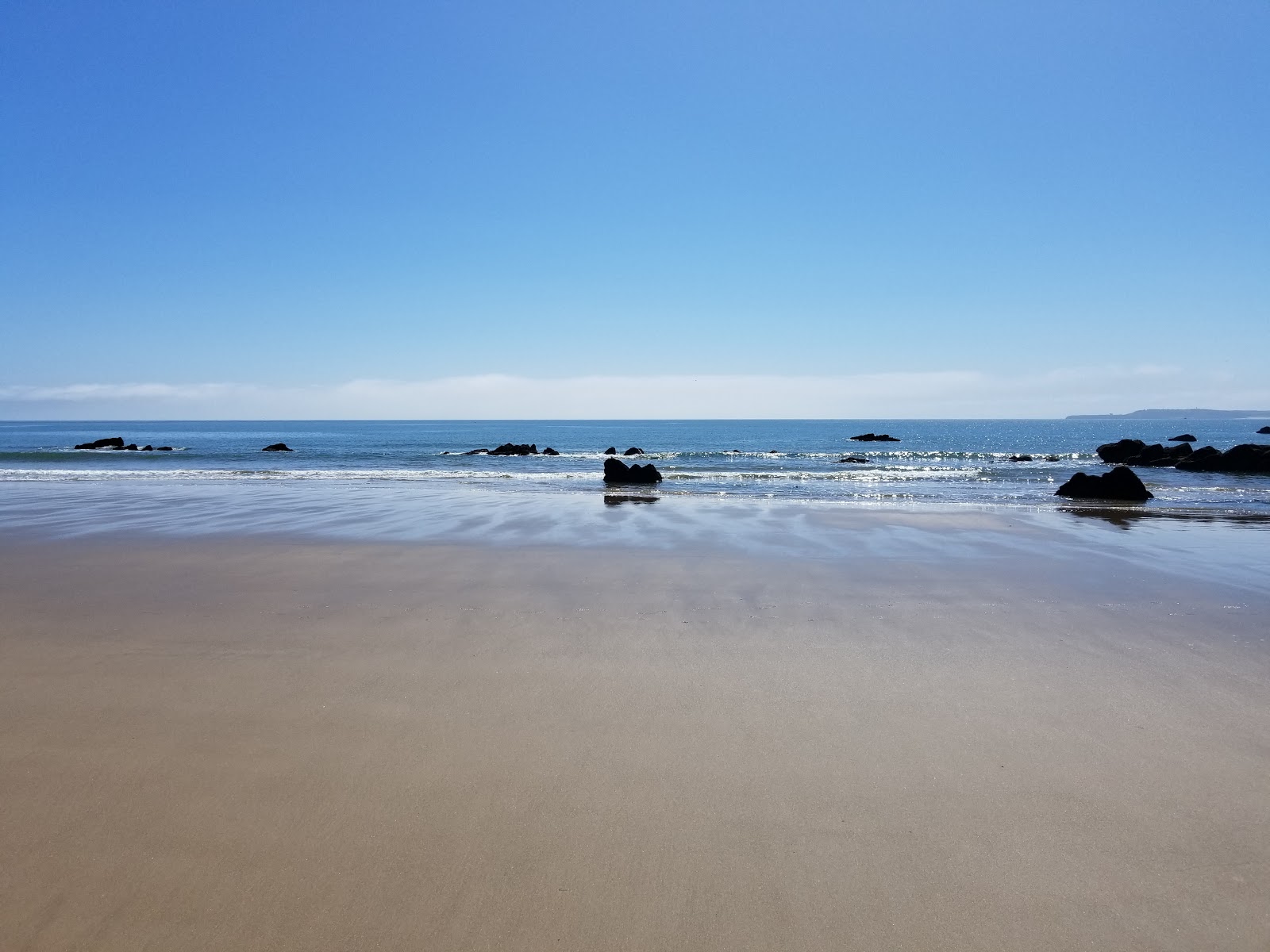 Photo de Monkstone beach avec plage spacieuse