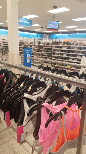 Clothing Store «Ross Dress for Less», reviews and photos, 380 Marketplace Blvd, Hamilton Township, NJ 08691, USA